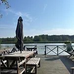 Tunnelmallinen Maalaistaloelämys Loma-asunnot Vehmaa