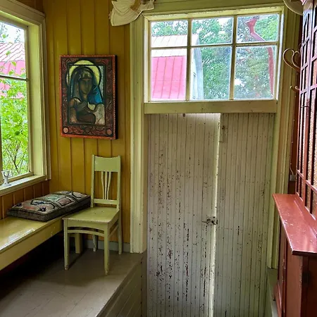 Atmoshperic Countryside House *