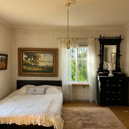 Atmoshperic Countryside House Vehmaa