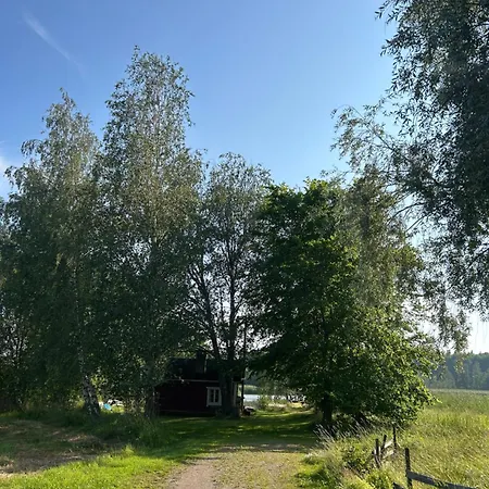 Tunnelmallinen Maalaistaloelaemys Feriehus *