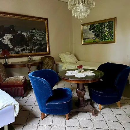 Tunnelmallinen Maalaistaloelaemys Ferienhaus
